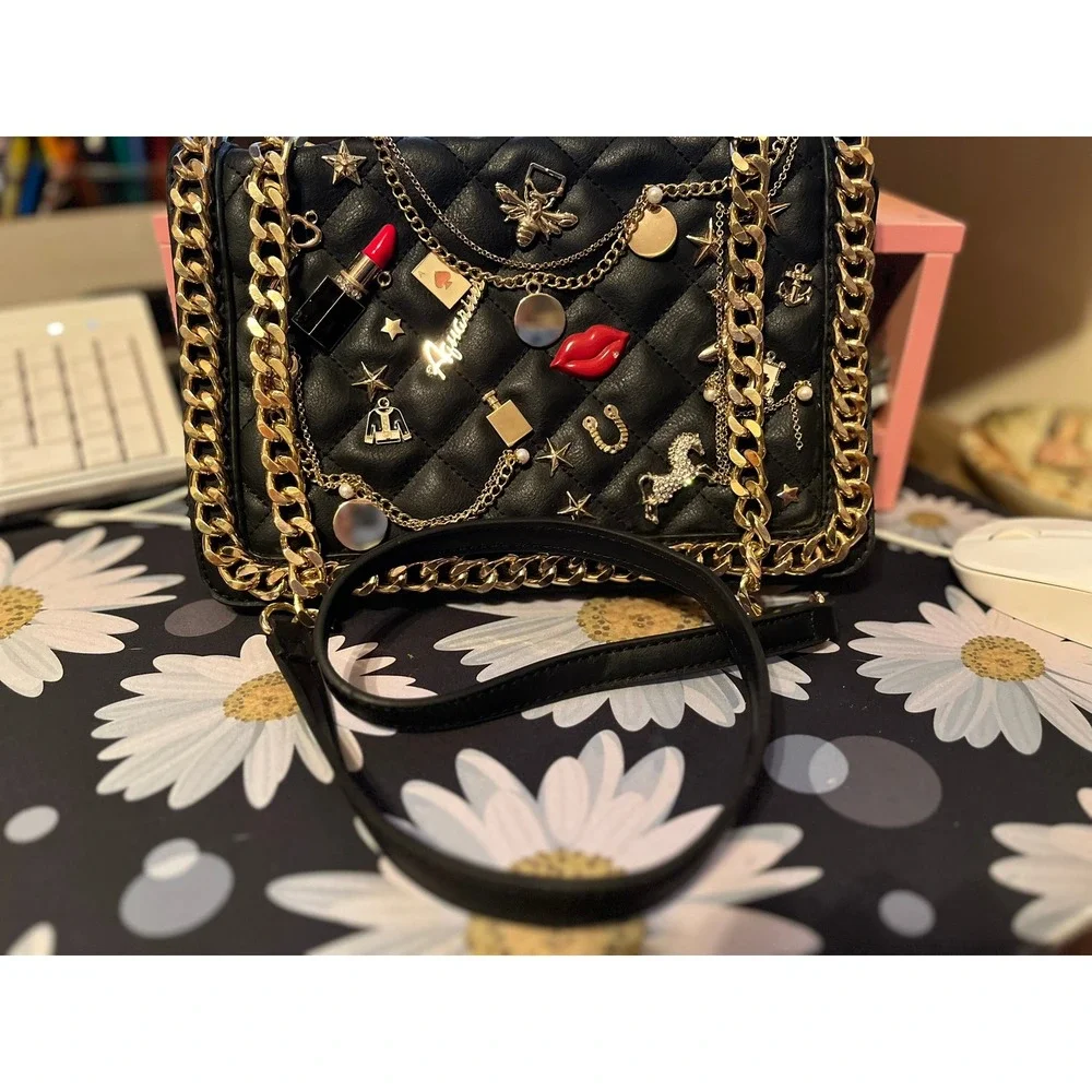 ALDO Black Quilted Handbag Embellished Gold Chain Charms‎ Lipstick Lips Heels - Picture 2 of 9